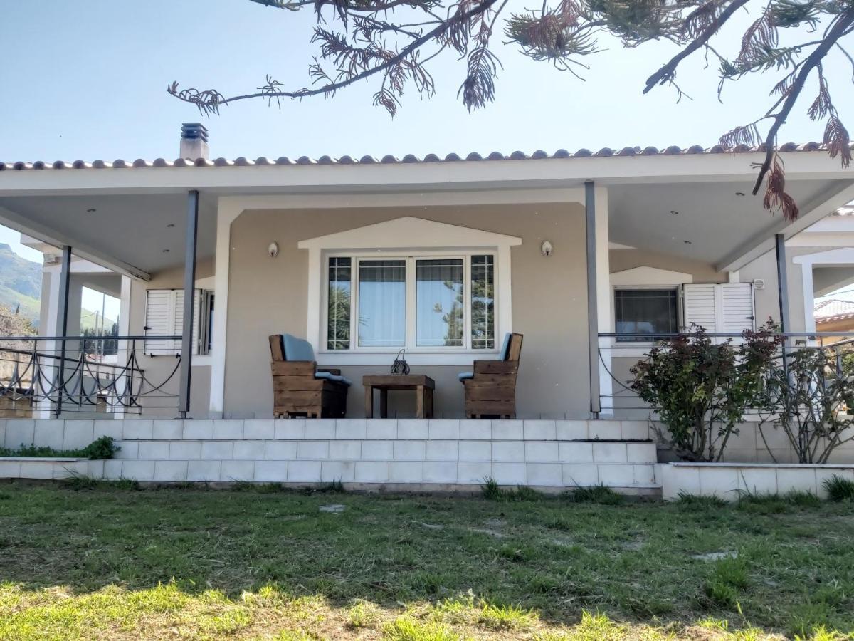 Vila Fina'S House Corinth Exteriér fotografie
